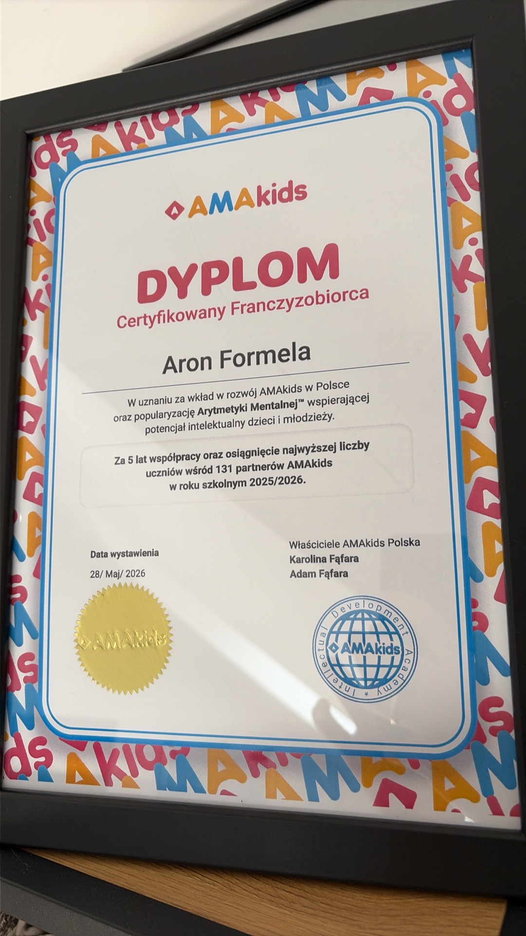 Wyróżnienie AMAkids dla Arona Formeli za najwyższą liczbę uczniów wśród 131 partnerów w roku szkolnym 2025/2026
